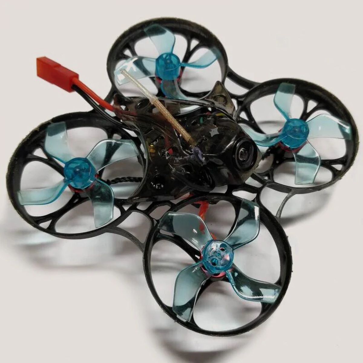 8/16 пар пропеллеров Gemfan 1636 4-лопастные PC 1мм/1,5мм для FPV Racing Freestyle Tinywhoop Geprc 8/16 пар пропеллеров Gemfan 1636 4-лопастные PC 1мм/1,5мм для FPV Racing Freestyle Tinywhoop Geprc