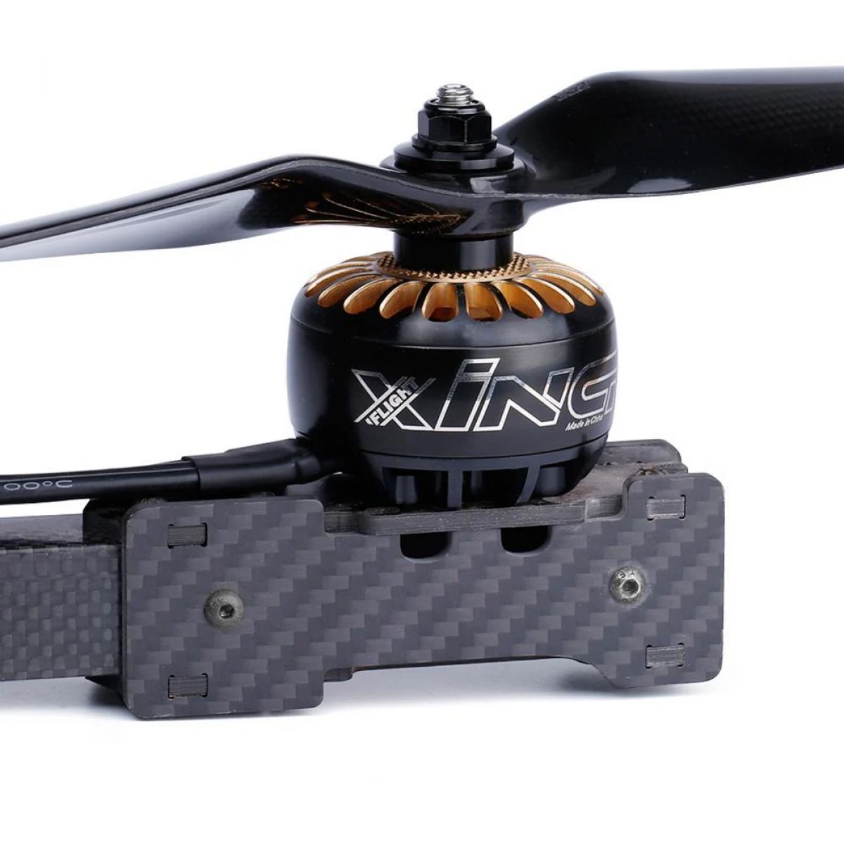 Бесколлекторный мотор iFlight XING X4214 400KV/660KV 3-6S для FPV дронов, совместим с iX15 X-Class Бесколлекторный мотор iFlight XING X4214 400KV/660KV 3-6S для FPV дронов, совместим с iX15 X-Class