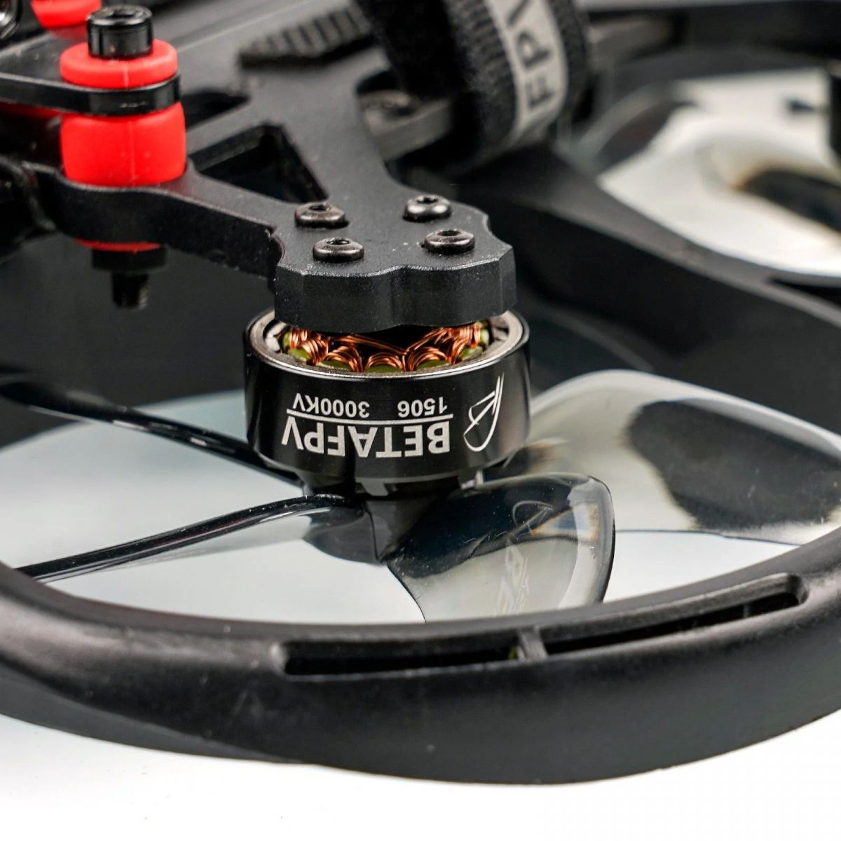 Бесщеточный мотор BETAFPV 1506 3000KV для квадрокоптера Pavo30, совместим с 20A Toothpick F4 AIO FC Бесщеточный мотор BETAFPV 1506 3000KV для квадрокоптера Pavo30, совместим с 20A Toothpick F4 AIO FC