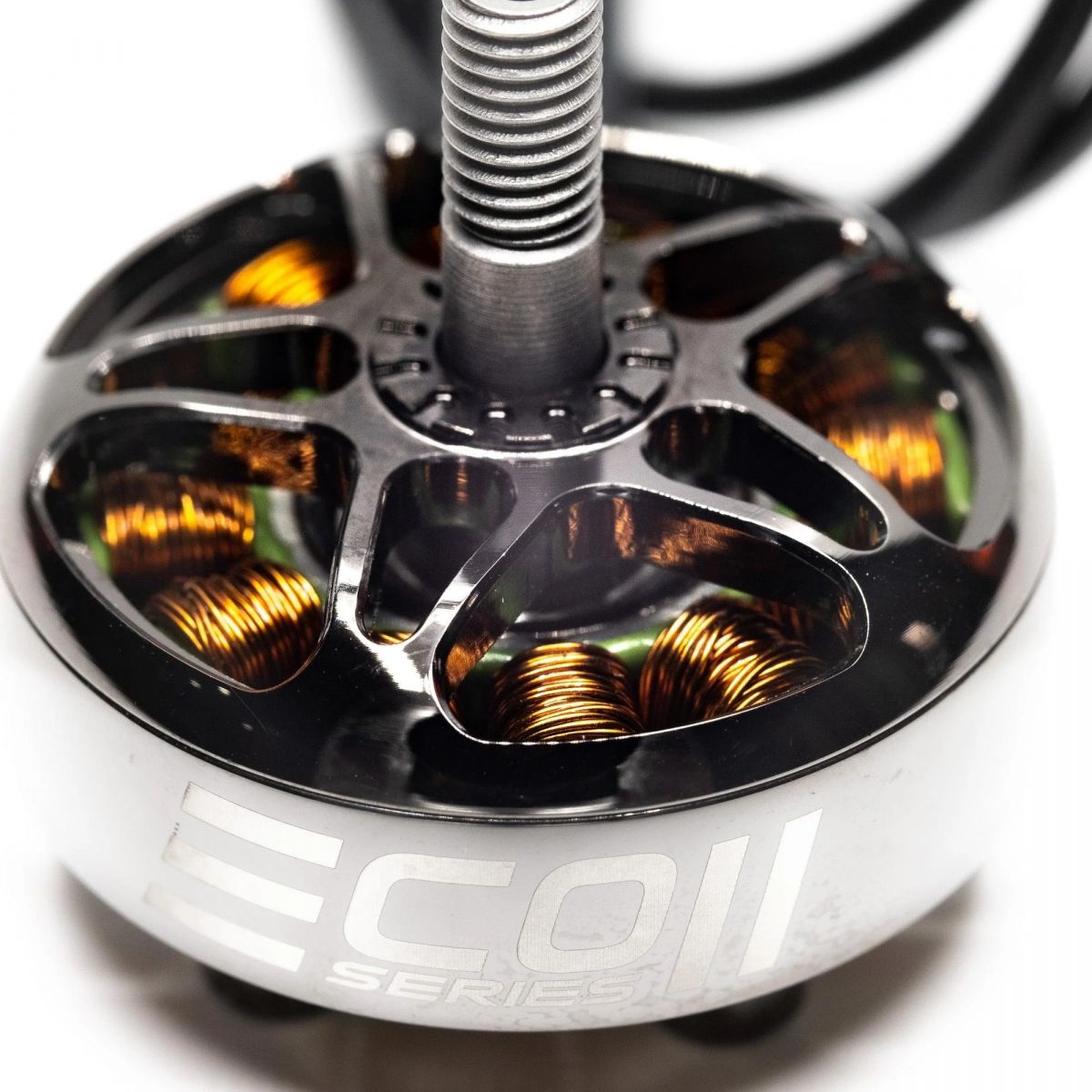 Бесколлекторный мотор Emax ECO II 2207 1700KV/1900KV/2400KV для FPV дронов и гоночных коптеров Бесколлекторный мотор Emax ECO II 2207 1700KV/1900KV/2400KV для FPV дронов и гоночных коптеров