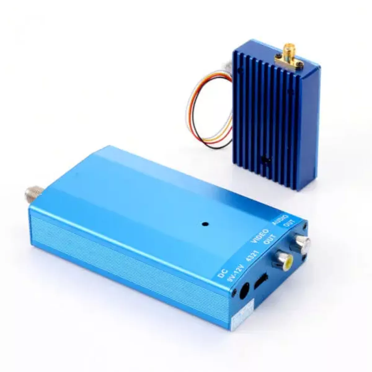 1.3G 4CH 3W VTX/VRX — 1.3ГГц 3000мВт беспроводной AV передатчик/приёмник аудио/видео 1.3G 4CH 3W VTX/VRX — 1.3ГГц 3000мВт беспроводной AV передатчик/приёмник аудио/видео