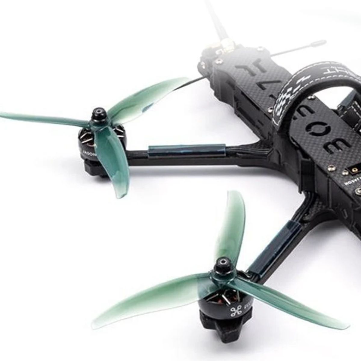 12 пар GEMFAN 6032 3-лопастные пропеллеры 6x3.2x3 для FPV квадрокоптеров 6" BOB57 Long Range 12 пар GEMFAN 6032 3-лопастные пропеллеры 6x3.2x3 для FPV квадрокоптеров 6" BOB57 Long Range